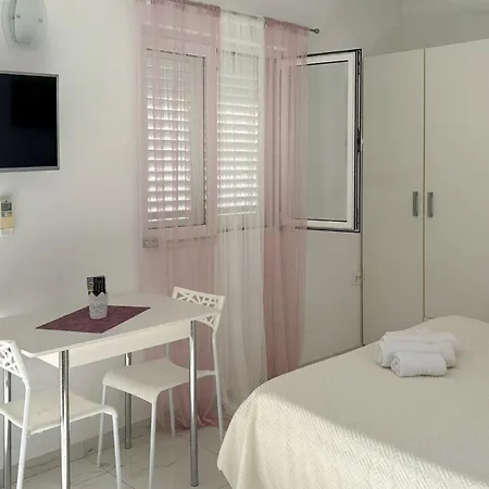 Lejlighed Gorgeous In With House Sea View